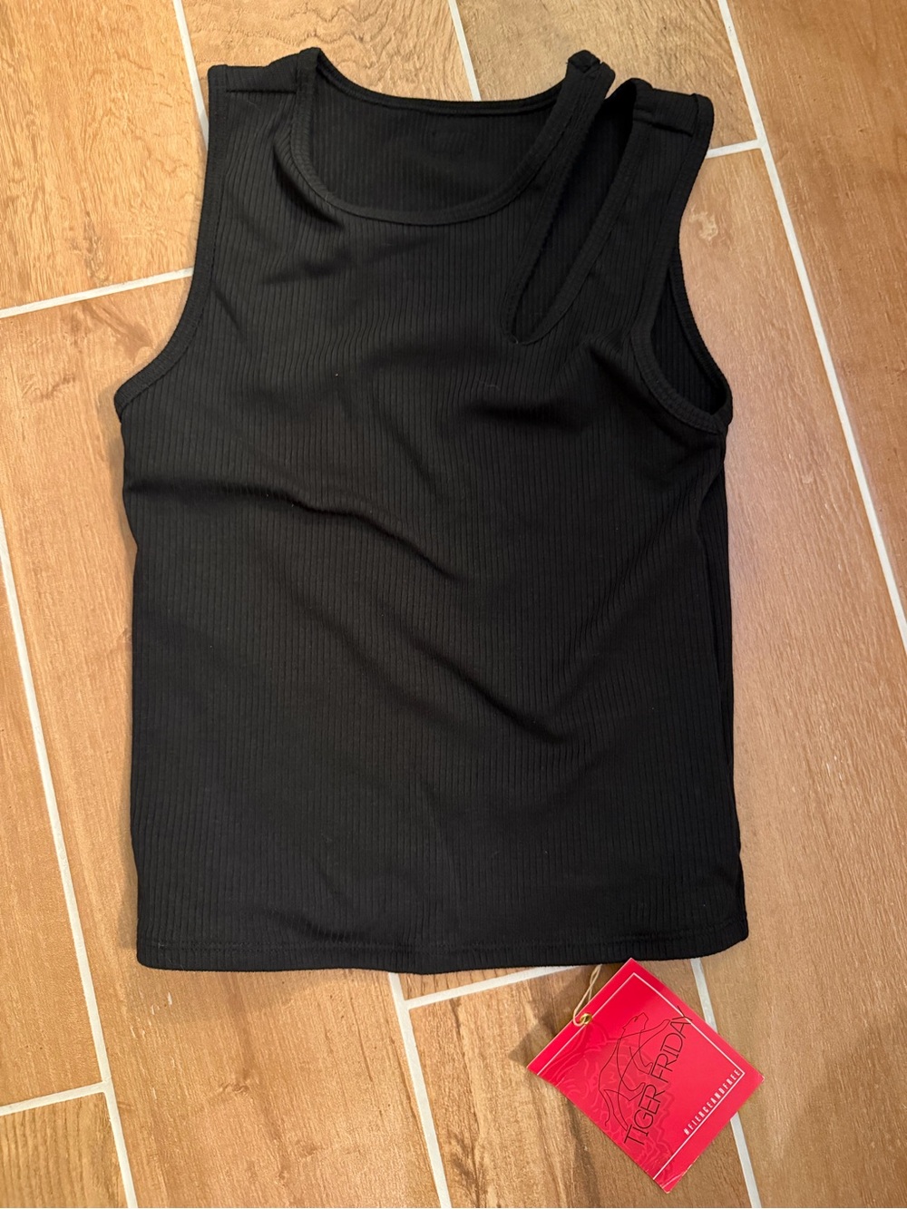 TIGER FRIDAY NWT ribbed black tank AM